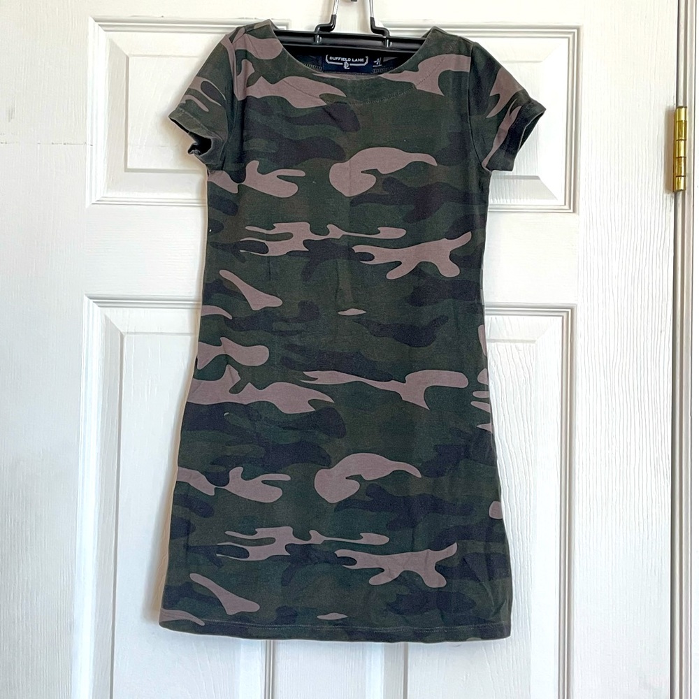 Girl’s Soft & Stretchy Camo Dress- Size: L